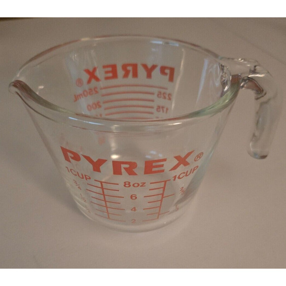 Pyrex Prepware 1-Cup Measuring Cup, Clear with Red Measurements - Picture 1 of 5